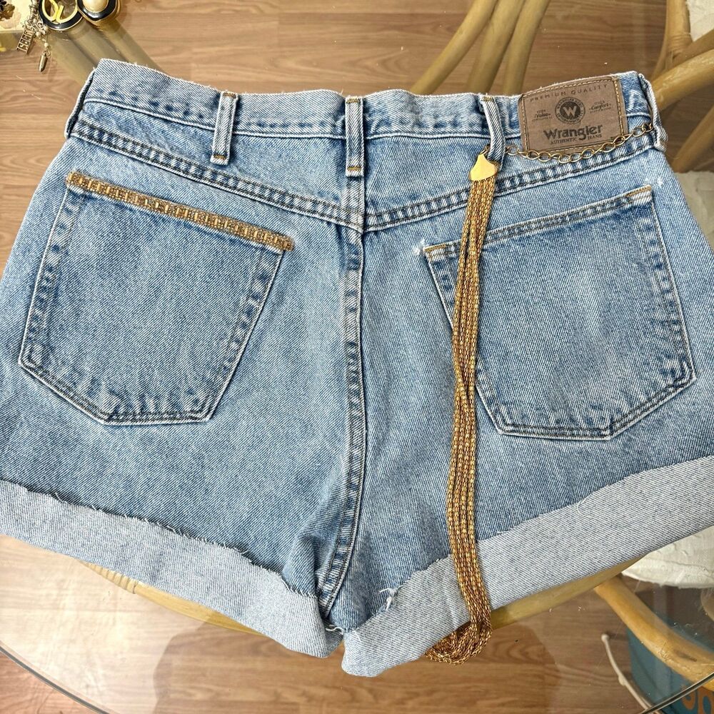 Wrangler • Ultra Vintage Revamped High-Waisted Shorts